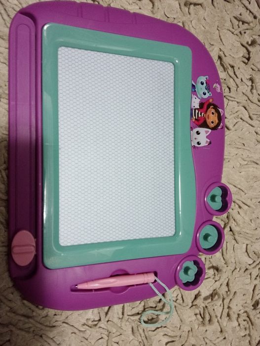 Znikopis.tablica z pieczatkami.