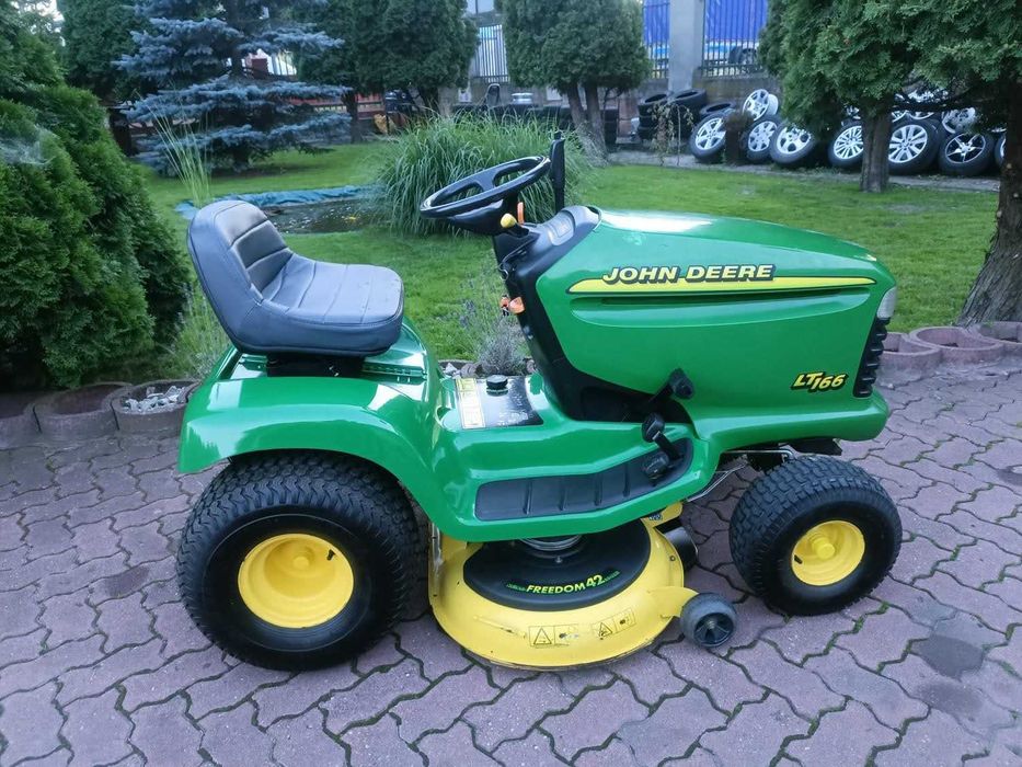 Traktorek kosiarka John Deere LT166 16KM hydrostat pompa mulczer 2 cyl