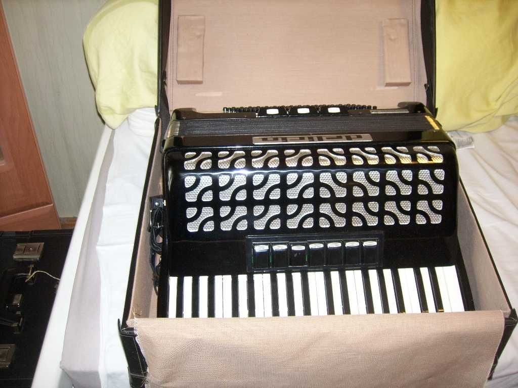 Akordeon Delicja Carmen 23  96 basów., nowy