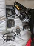 Vendo Nikon D7100 com 2 lentes, pouco uso.