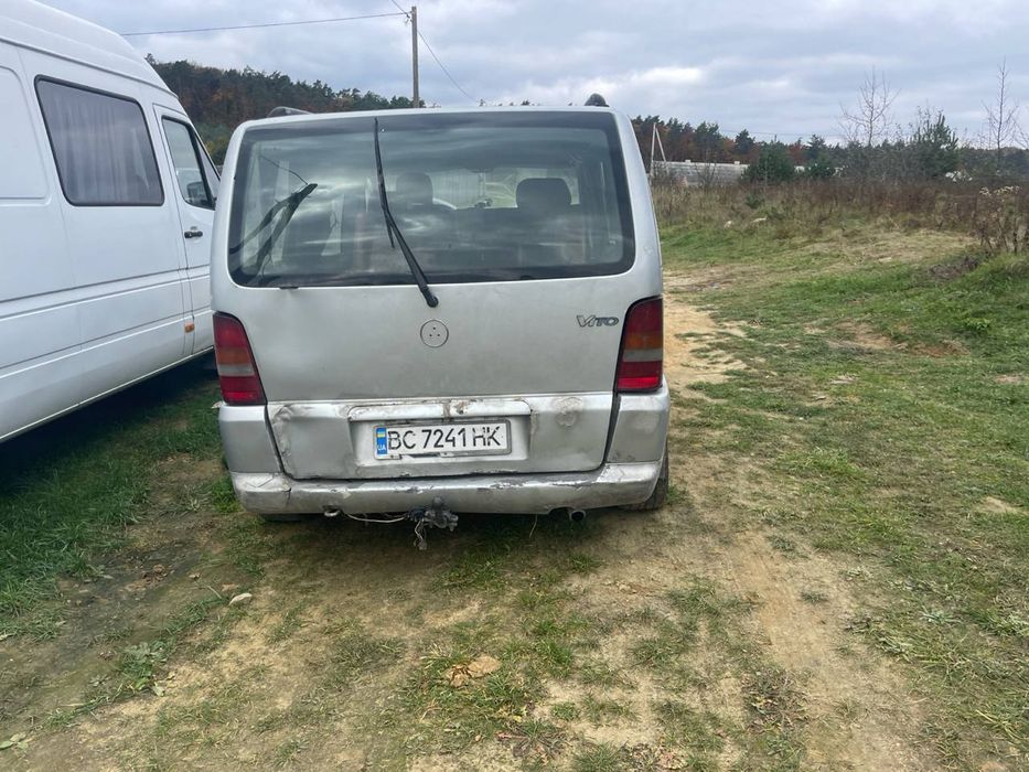 Мерседес Віто 738