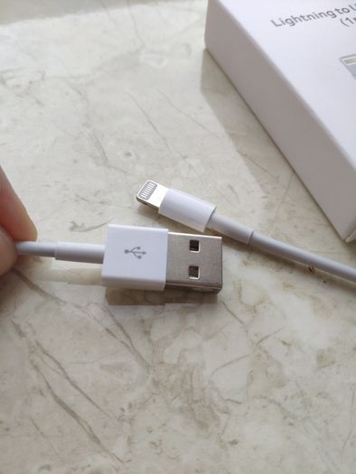 Оригинальный USB кабель Lightning для iPhone и iPad