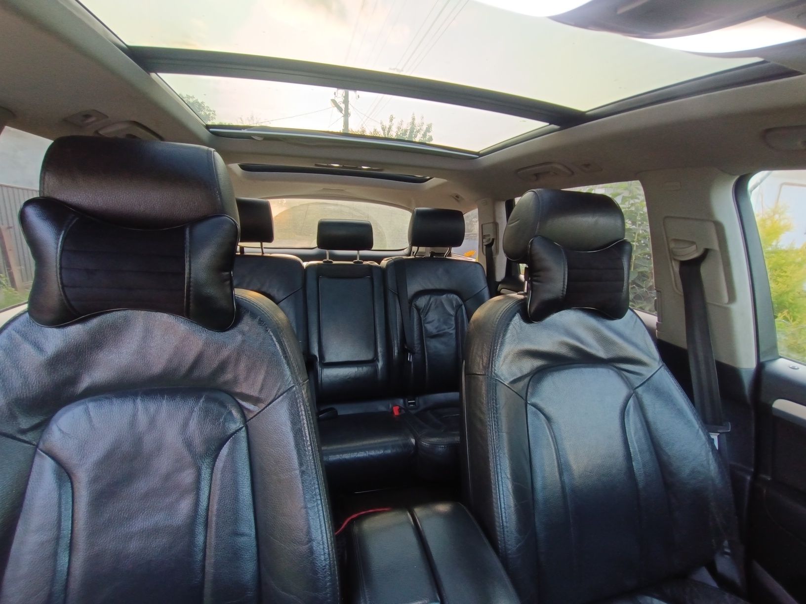 Продам Audi Q7 в багатій комплектації.