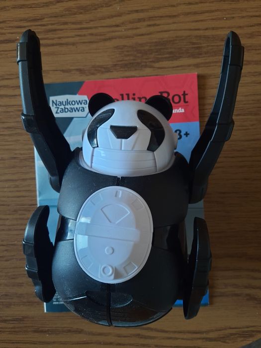 Robot Panda na baterie
