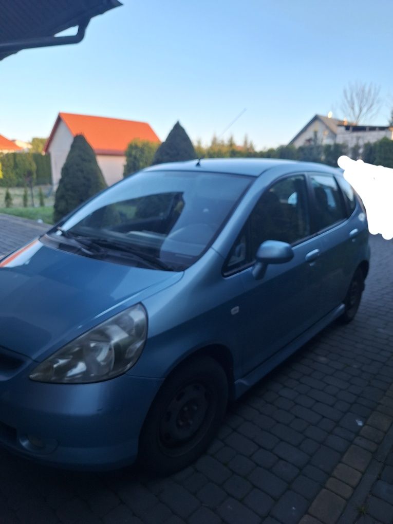Honda Jazz 1,4. 2004 rok
