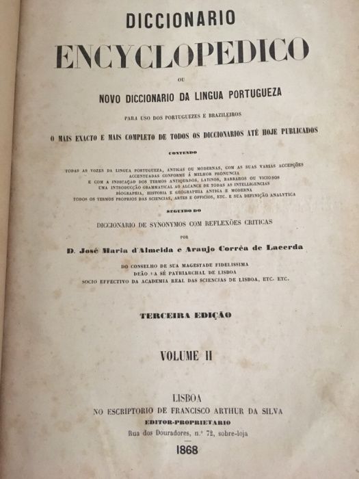 Dicionários antigos