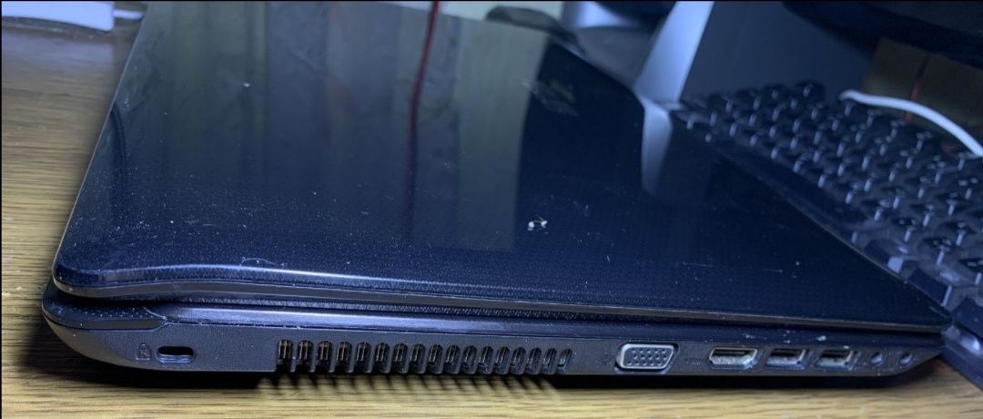 Ноутбук Asus x52d