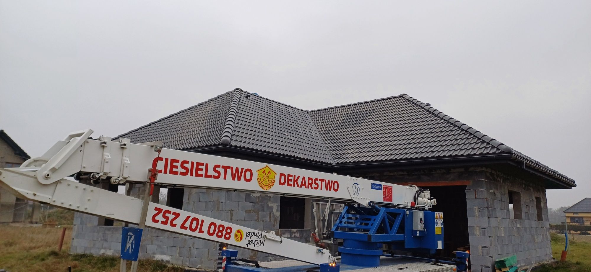 Ciesielstwo, Dekarstwo, budownictwo, dachy