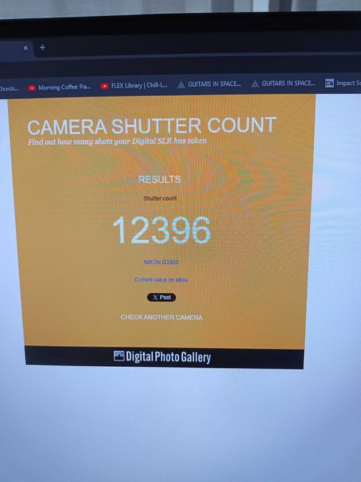 Máquina Fotográfica DSLR Nikon D3300 + Cartão SDHC 32Gb