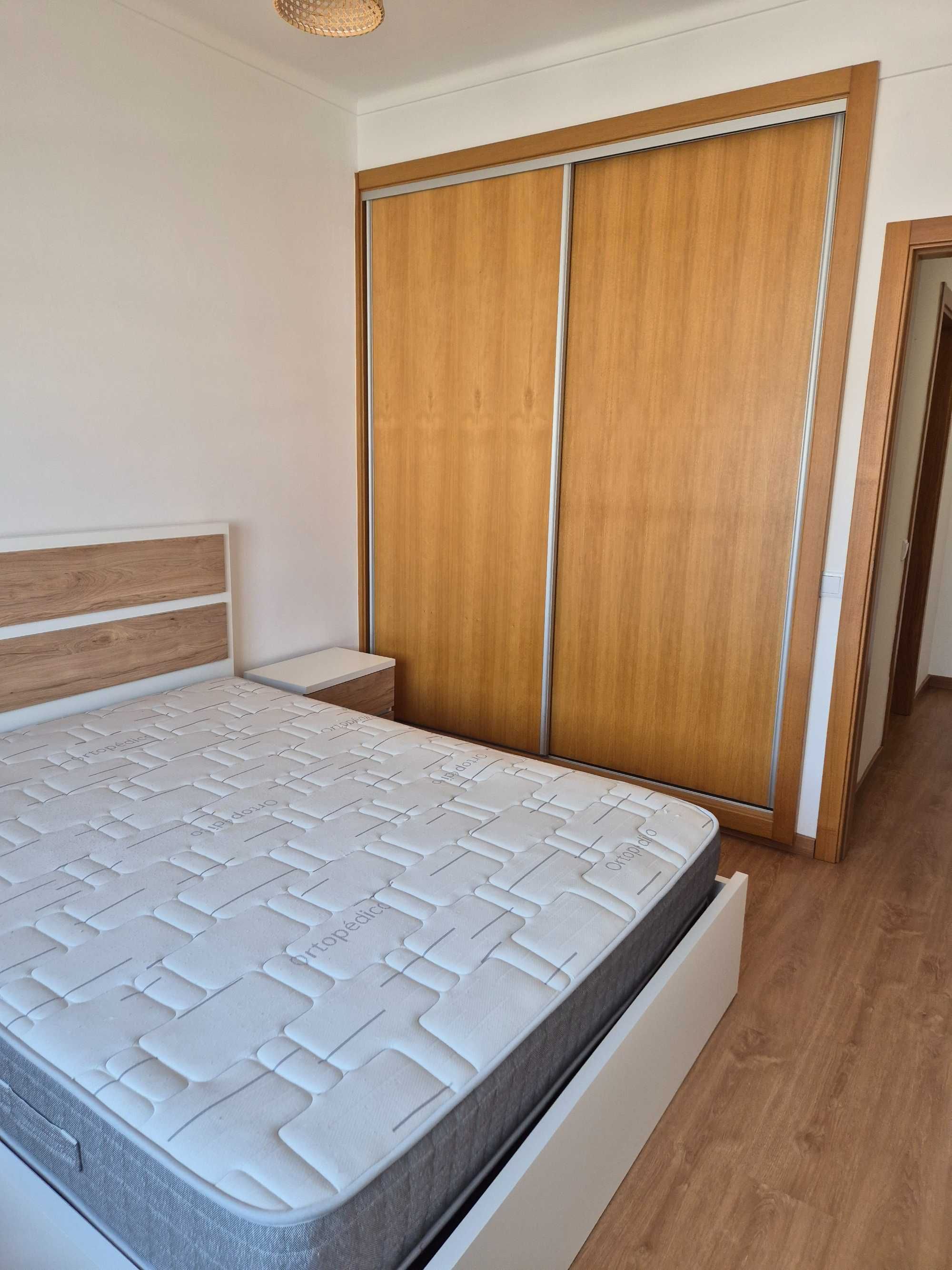 Arrenda-se apartamento T2 +1