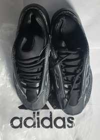 Adidas Yeezy 700 buty sportowe