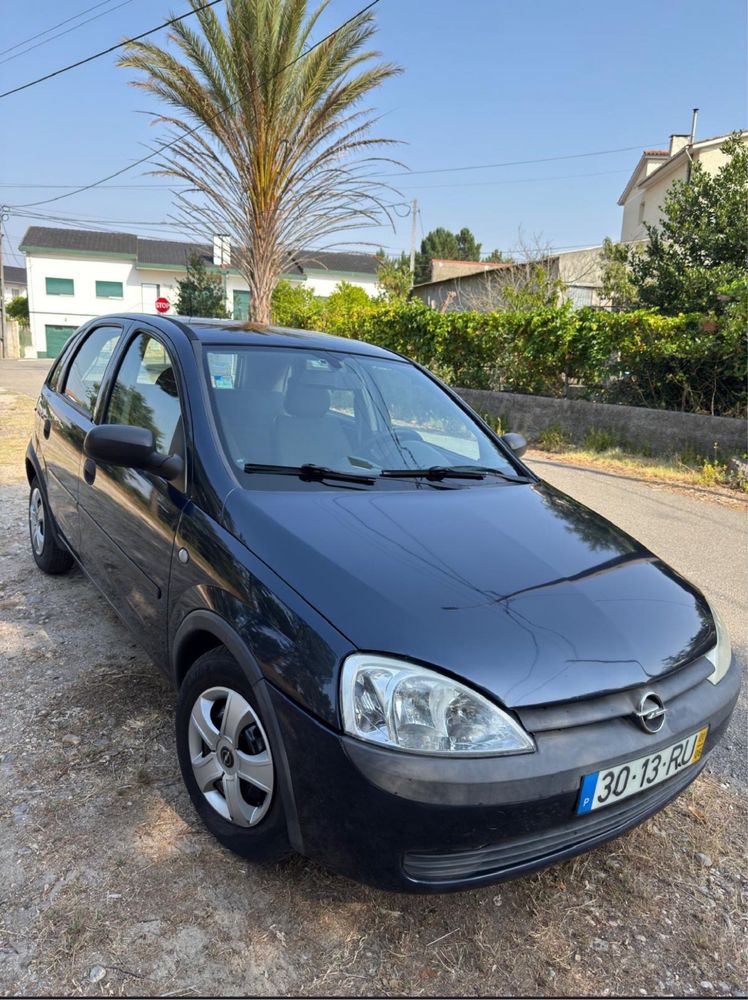 Corsa esta impecavel