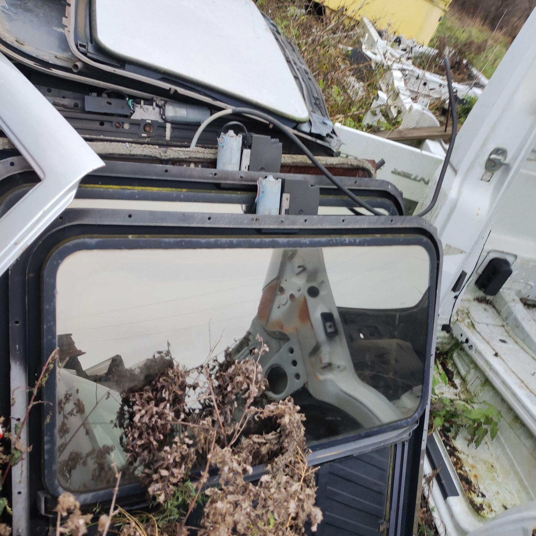 Mercedes 124 190 sprinter Vito kaczka VW szyberdach szyba uchylna