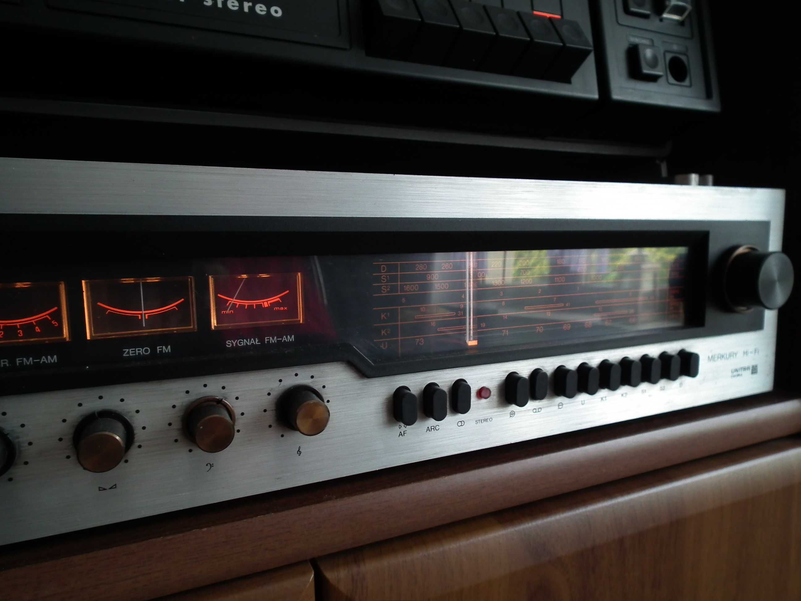 Amplituner Merkury Hi Fi  Magnetofon Aria  M2408 SD Hi Fi