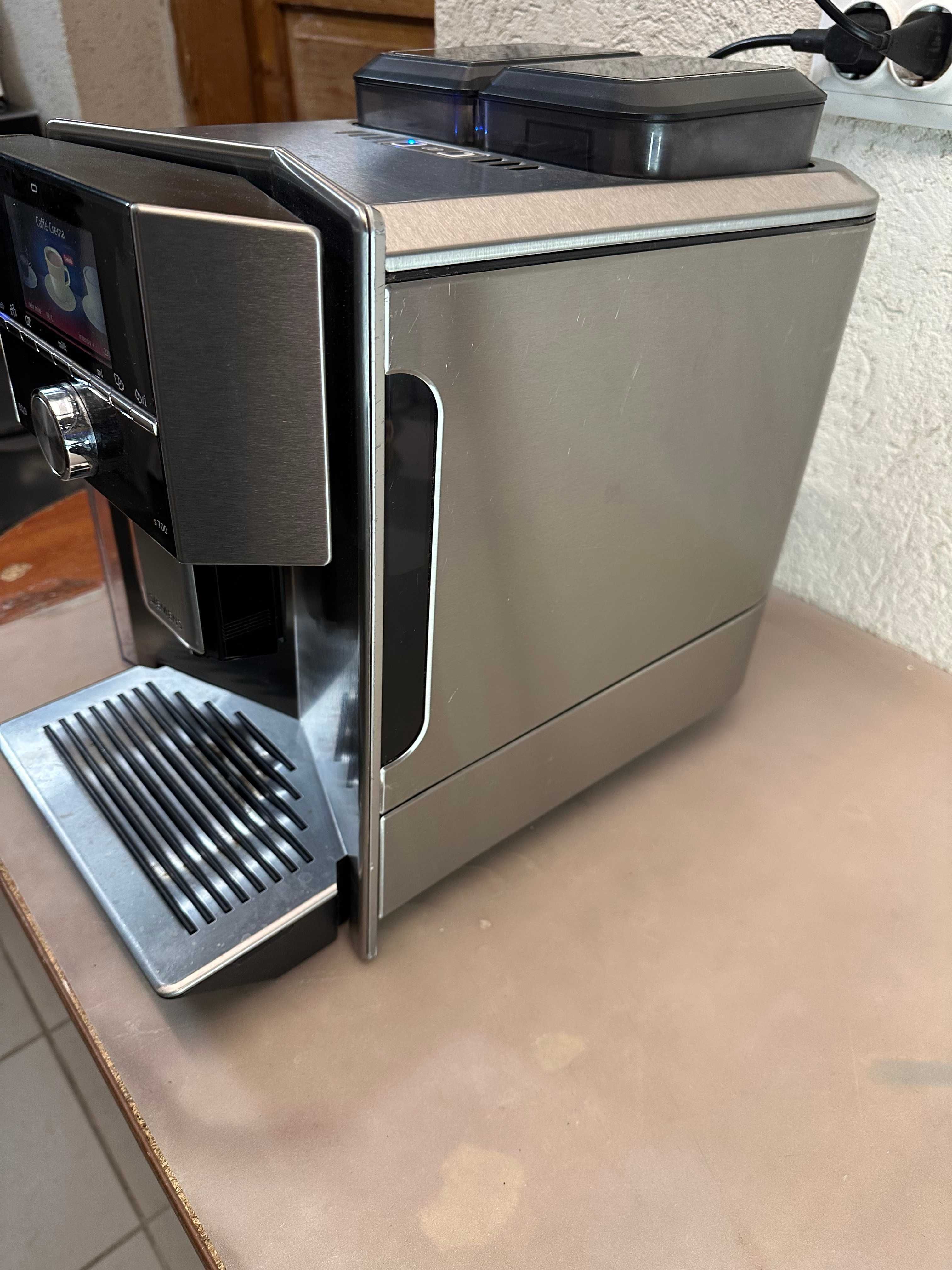 Кавомашина автоматична Siemens EQ.9 s700