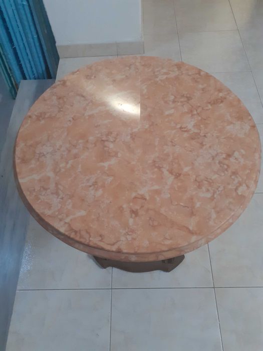Mesa de centro  em marmore