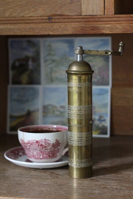 Вінтажна кавомолка / млинок / антикварна дробилка зерен