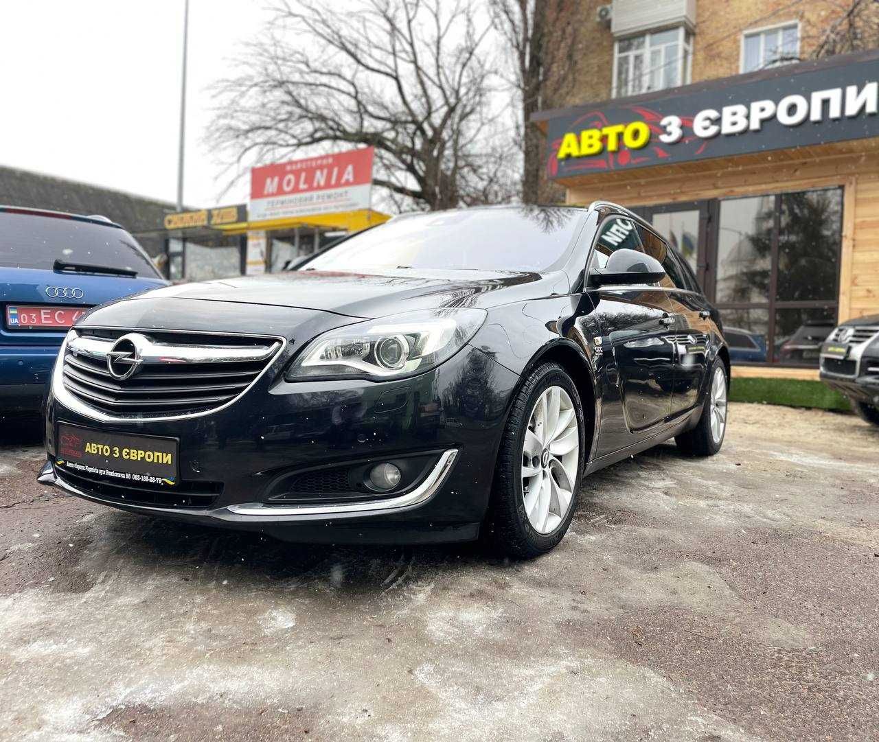 Продам автомобіль Opel Insignia Sports Tourer у кредит