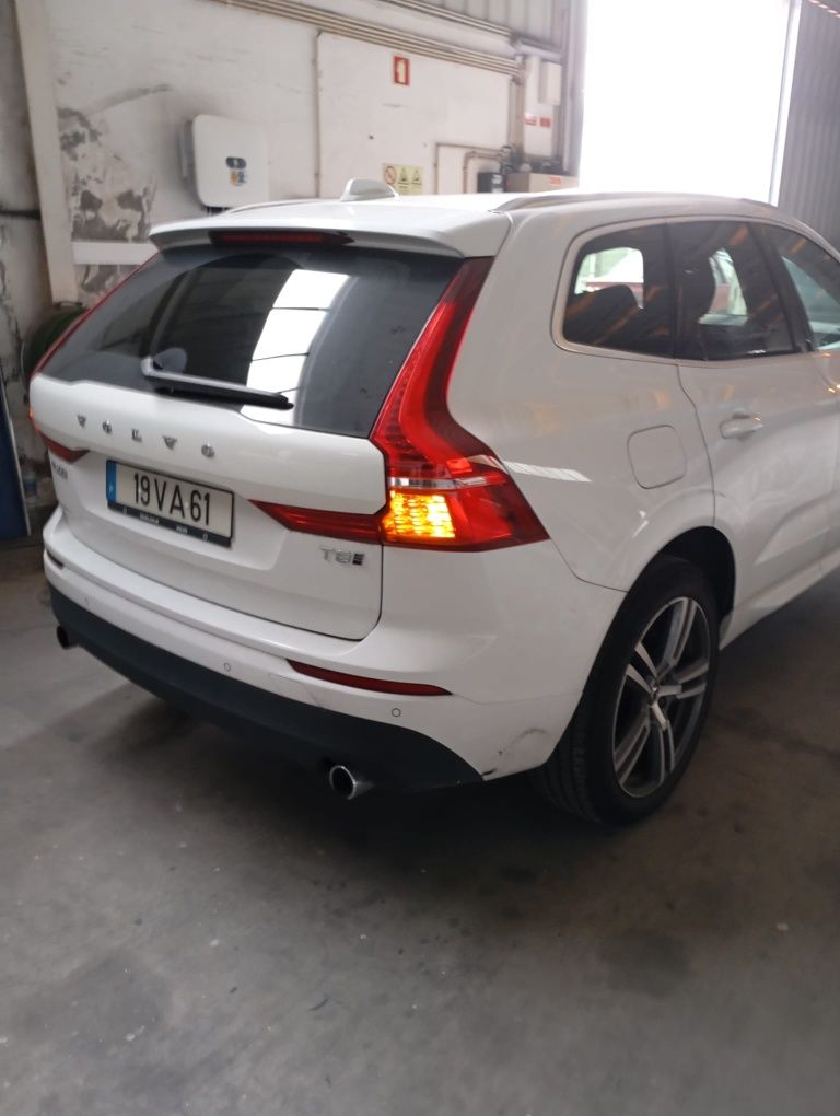 Volvo XC60 Hibrido Plug-in T8