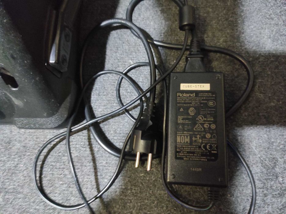 Roland street cube EX wzmacniacz do gitary / kolumna na baterie