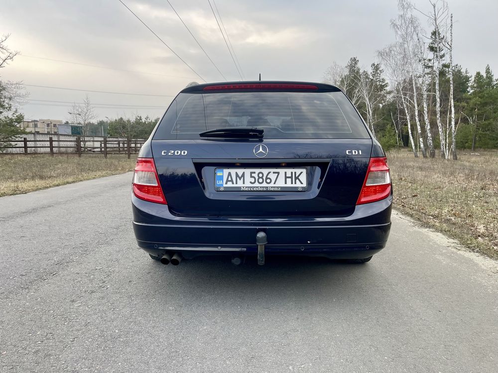 Mercedes-Benz C200