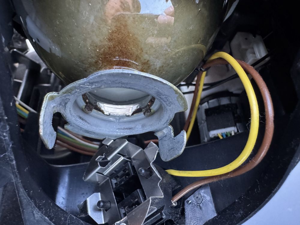 Komplet lamp przednich BMW E60/E61-po pełnej regeneracji-stan IDEALN