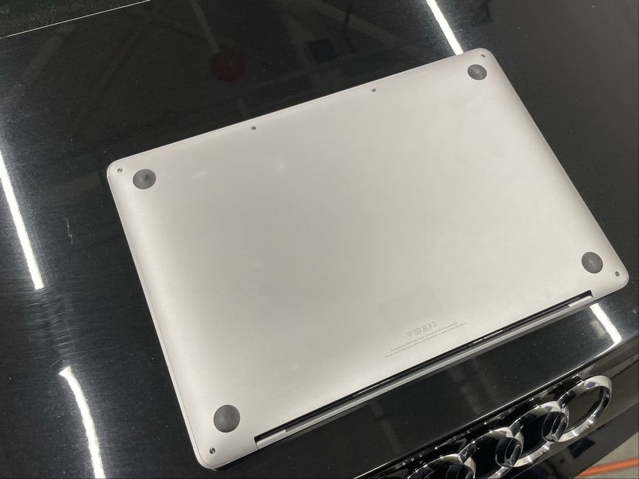 Продам MacBook Pro 13