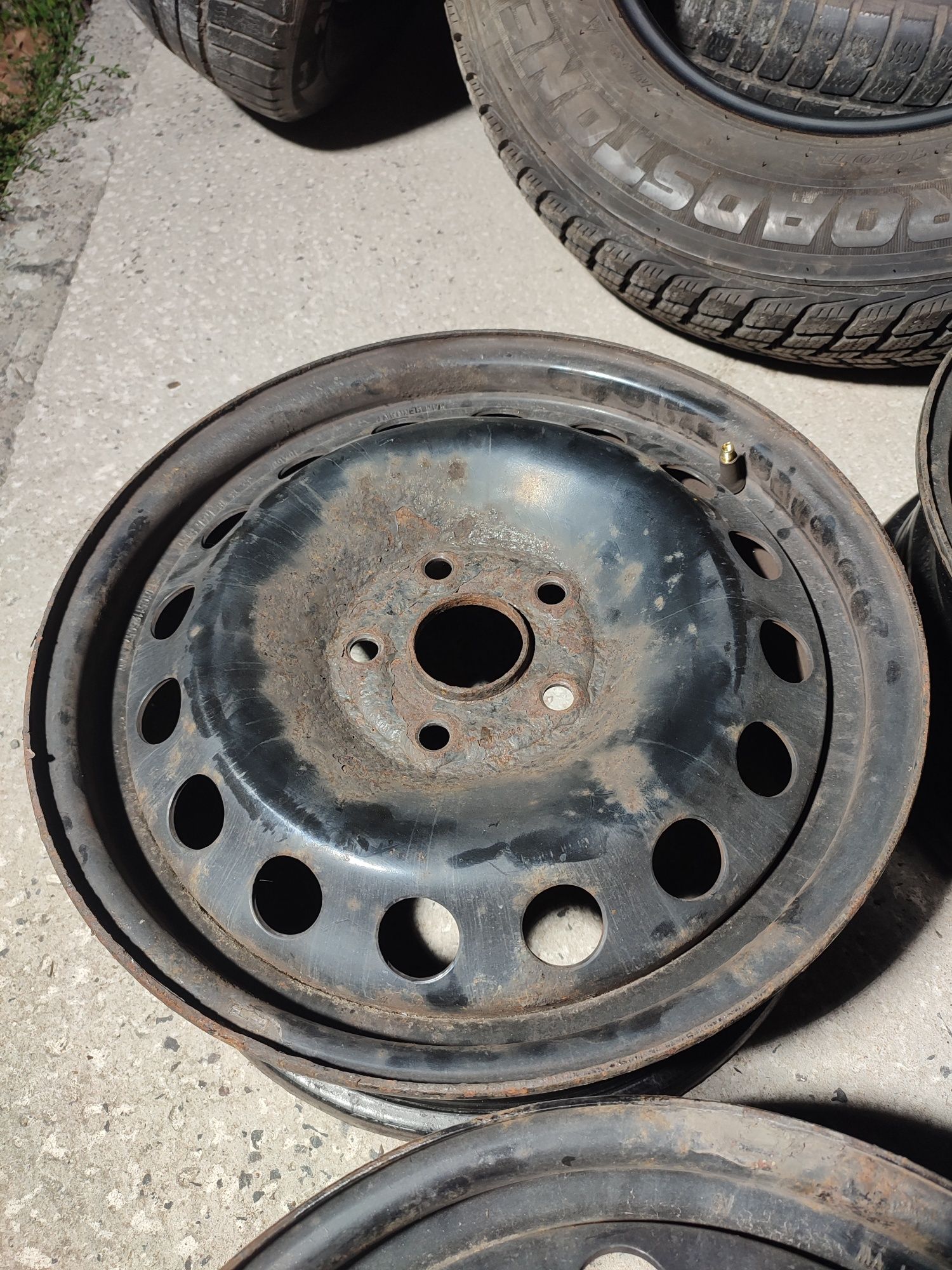 Диски r16 5x112 et50 6j dia 57.1  зняті з T4