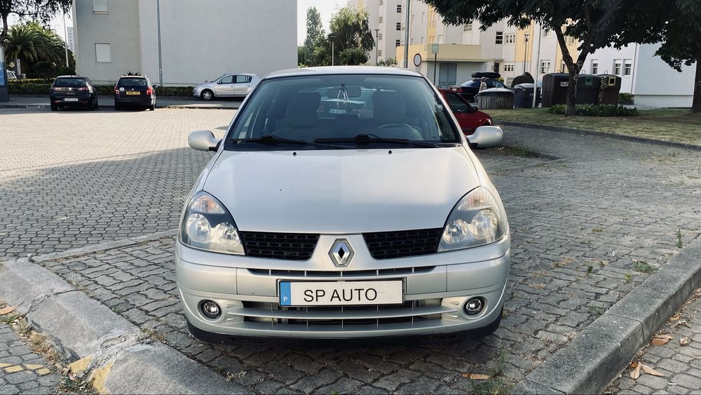 Renault Clio 2004