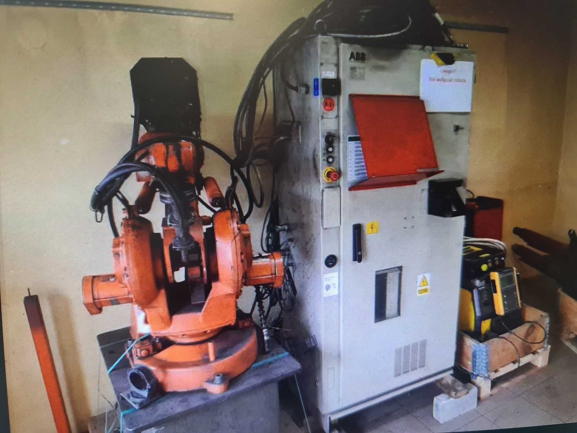 Robot Spawalniczy ABB 1400 plus osprzęt Esab 500 plus obrotnice