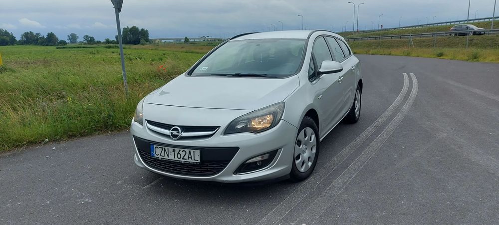 Opel Astra 1.7 CDTI 110 KM Zarejestrowana i ubezpieczona