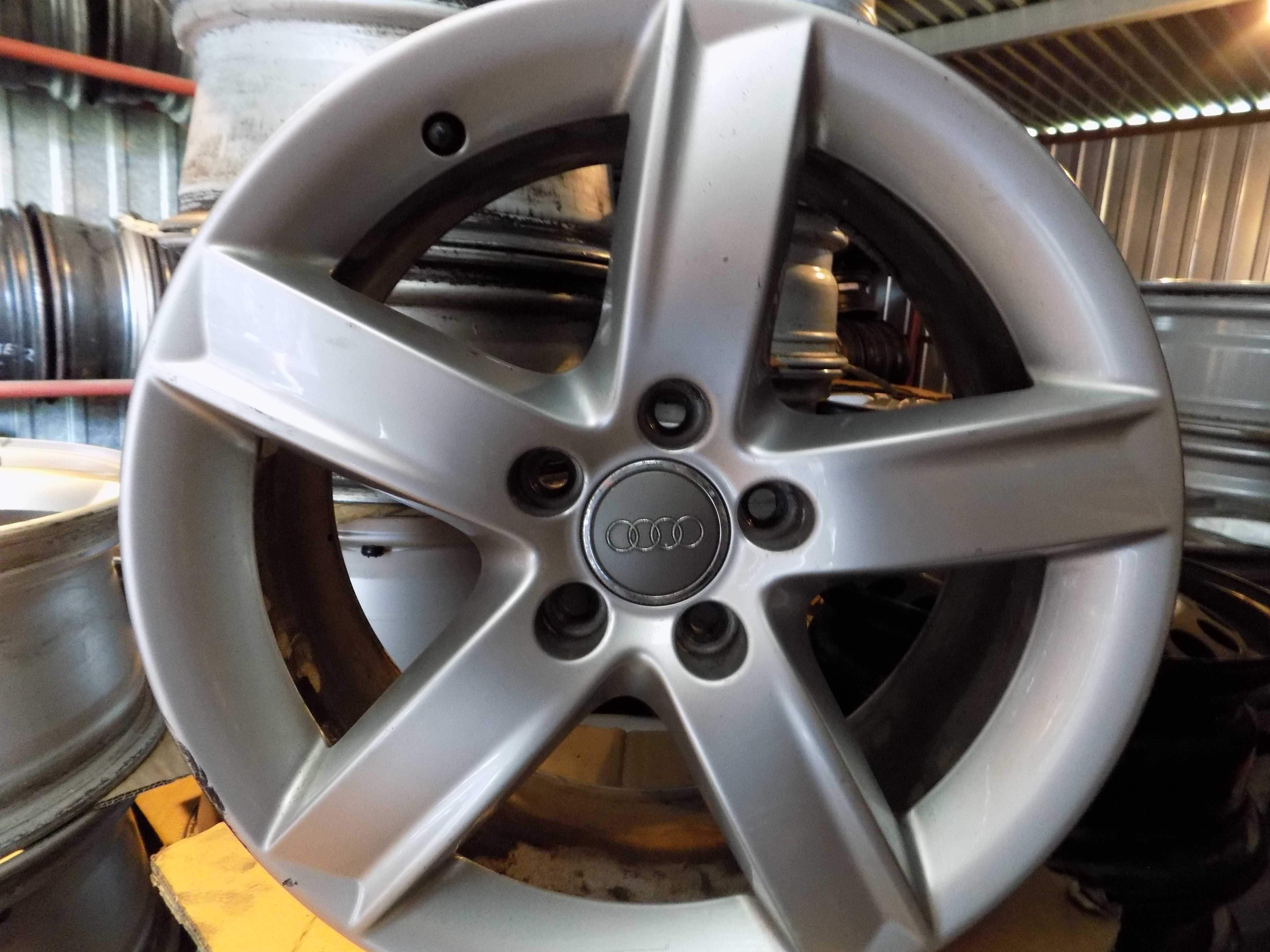 4 x Oryginalne Felgi Aluminiowe 17 Audi 5x112
