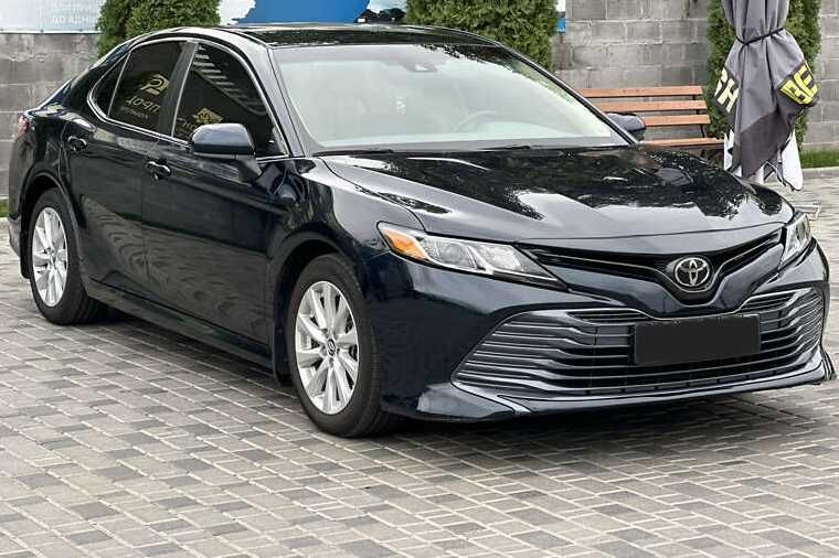 Toyota Camry 2018 XV70 2.5
