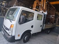 Nissan cabstar cabine dupla