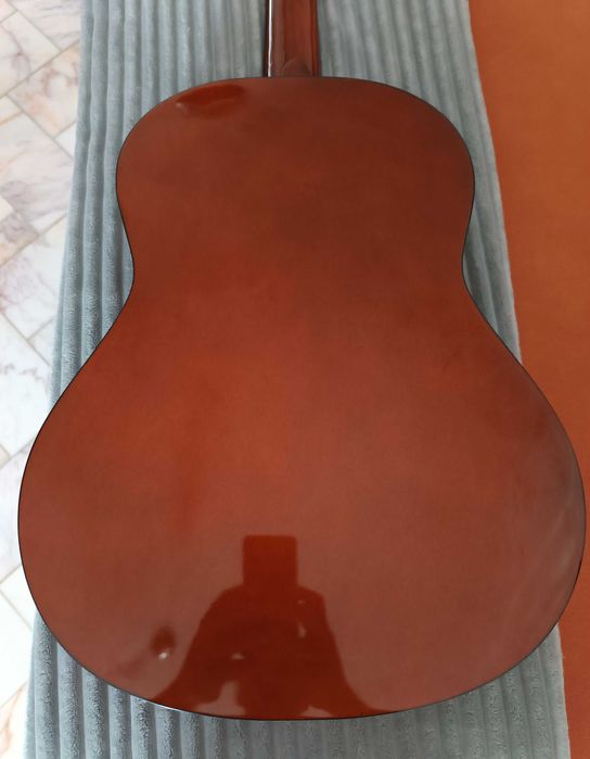 Guitarra clássica - Boa e Barata para se iniciar