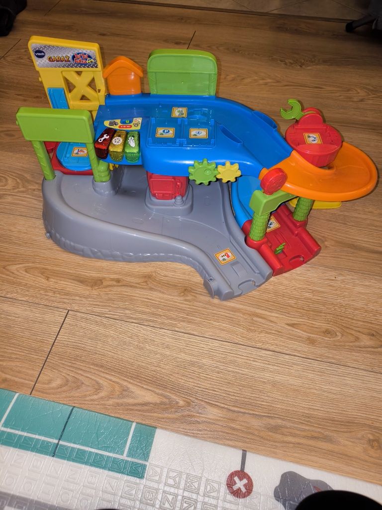 Garaż tut tut vtech