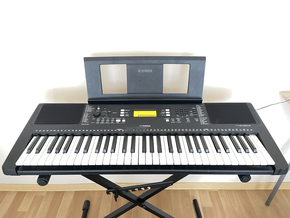 Keyboard Yamaha PSR E363 z statywem