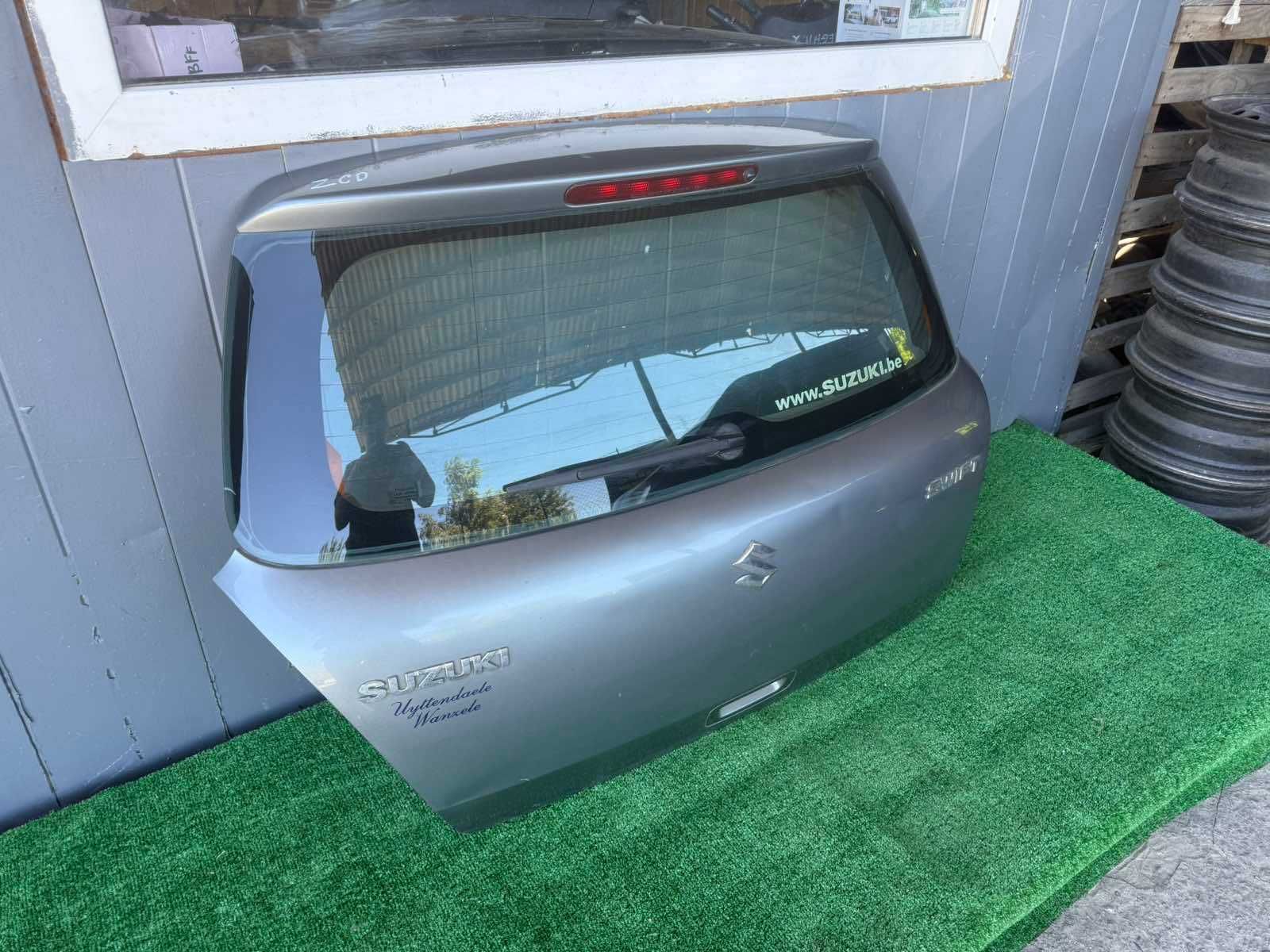 Задня ляда Кришка багажника Suzuki Swift Сузукі Свіфт mk4 2004-2010рік