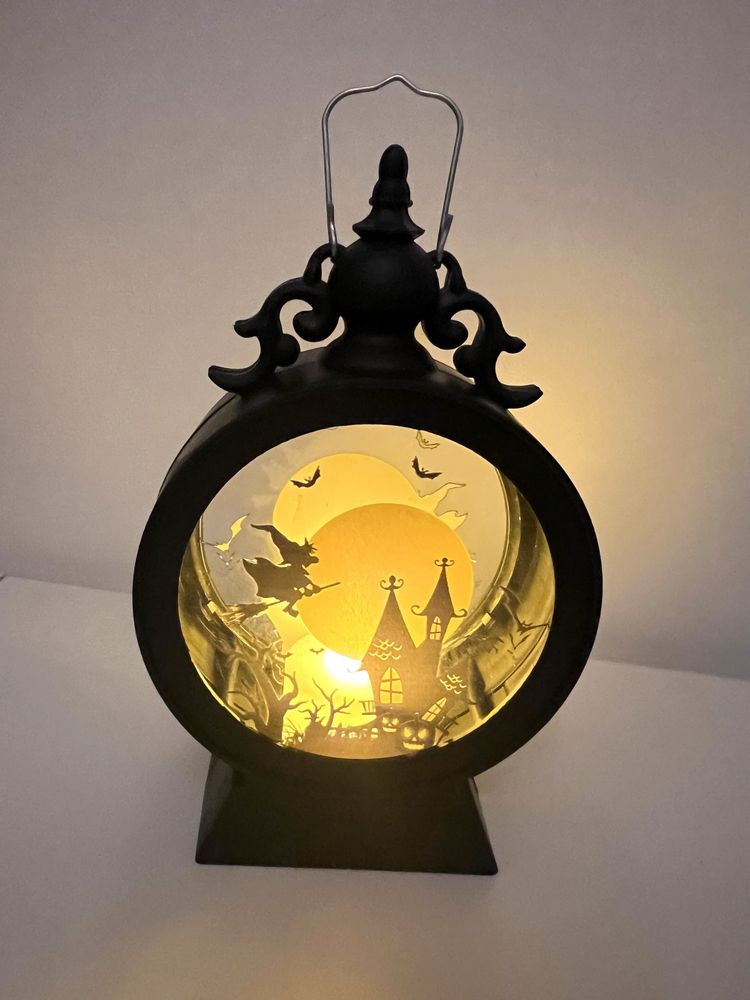 Halloween lampka z wiedźmą, czarownicą