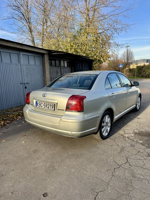 Zadbana TOYOTA Avensis 2004 T25 Hatchback 2.0 Diesel