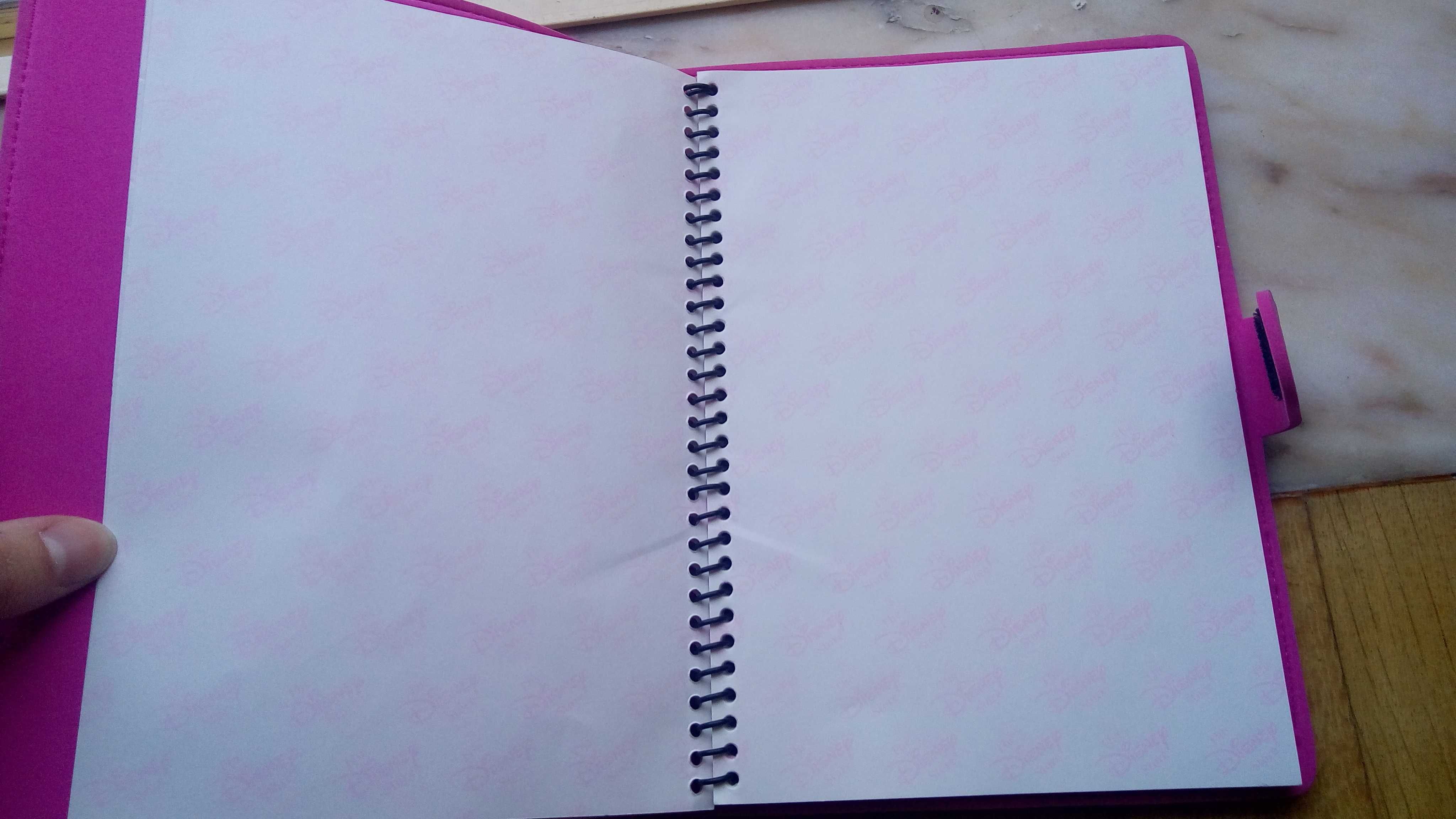 Caderno/ livro Minnie para apontamentos