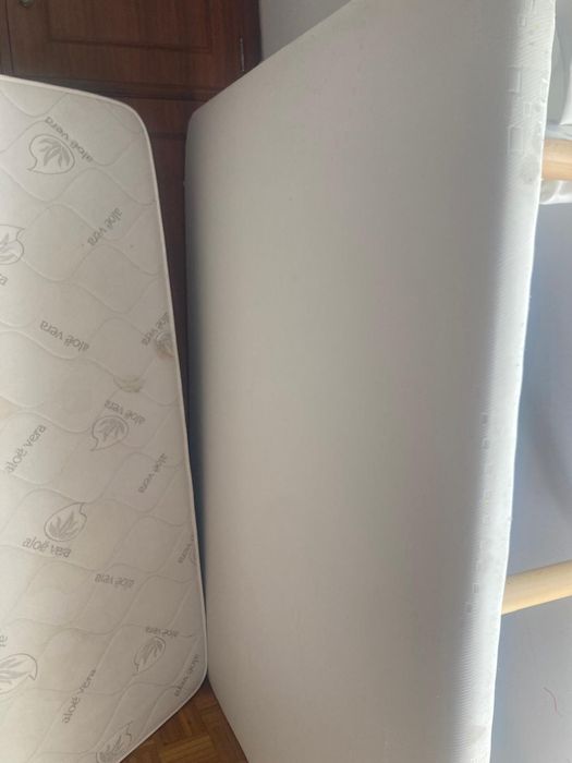 Cama 150×190cm  (Colchão e Estrado) para desocupar