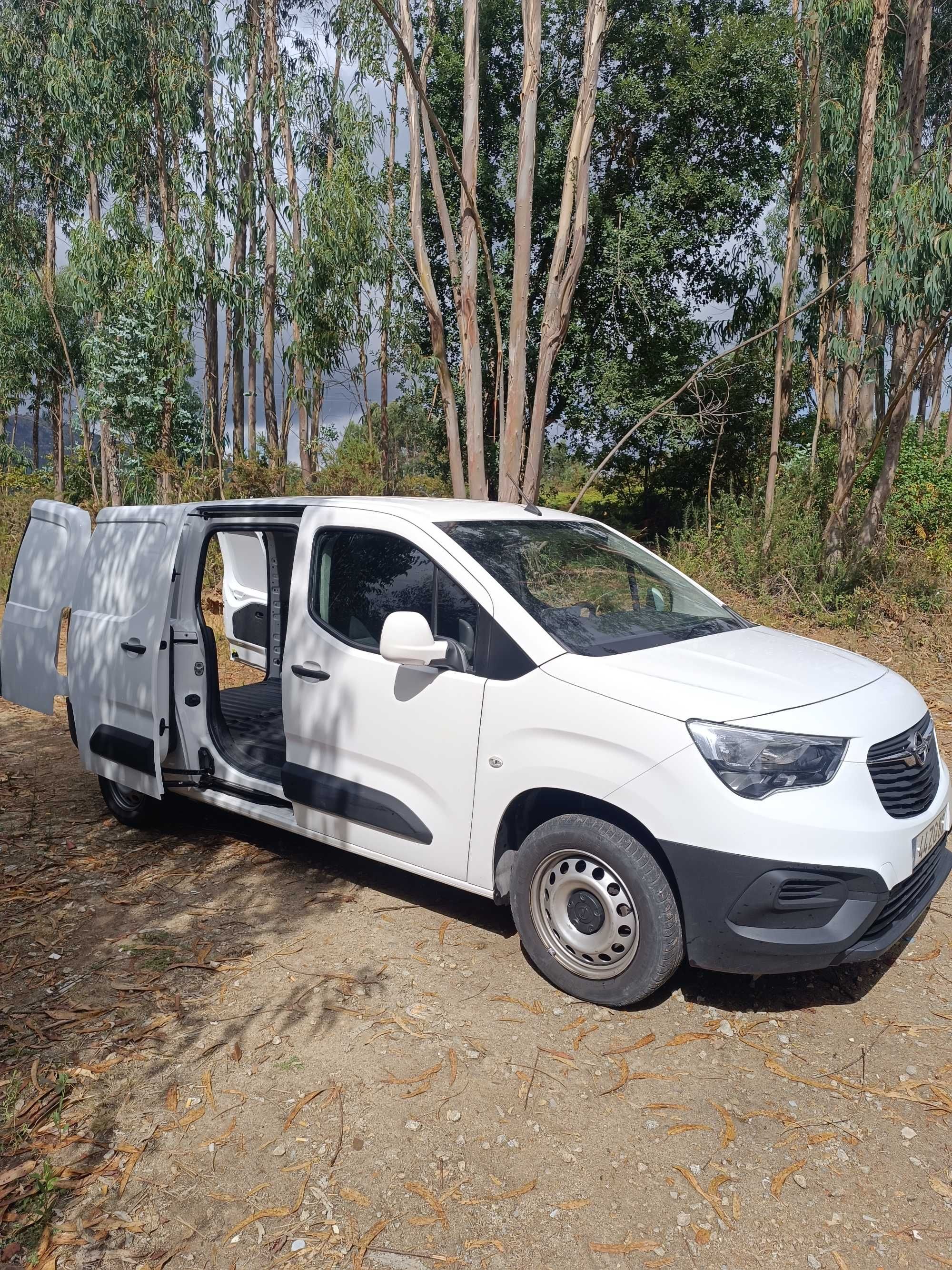 Opel Combo Longa/XL (L2H1) 3 lugares 2020 Nacional