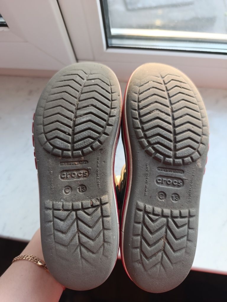 Детские босоножки Crocs