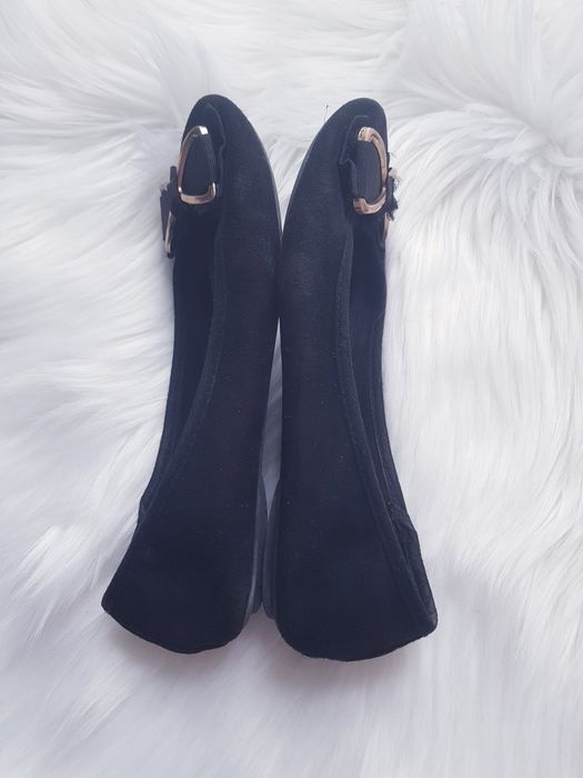 Baleriny dziewczęce marki Dinsko rozmiar 32.