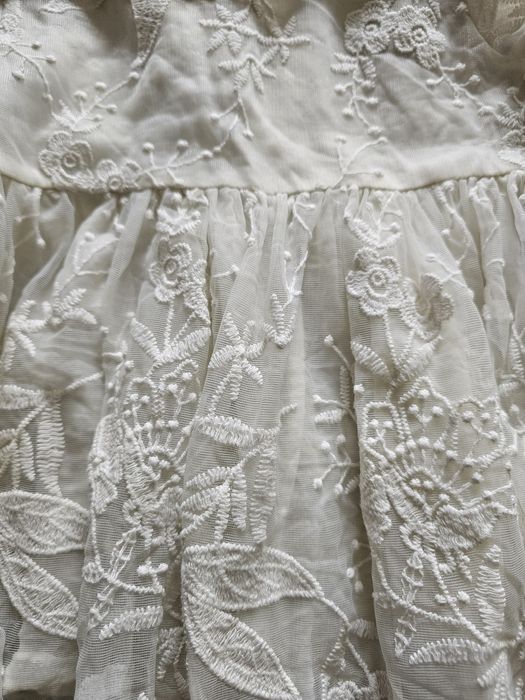 Sukienka sukieneczka chrzciny z kołnierzem biała haft wyjściowa rozm.