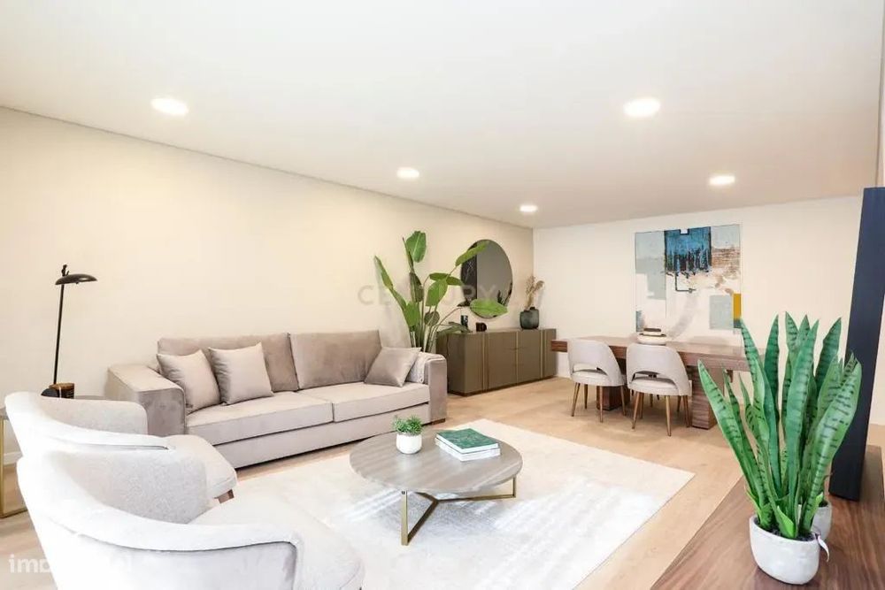 Apartamento T2 NOVO c/ varanda, arrecadação e parqueamento | Cavaleira