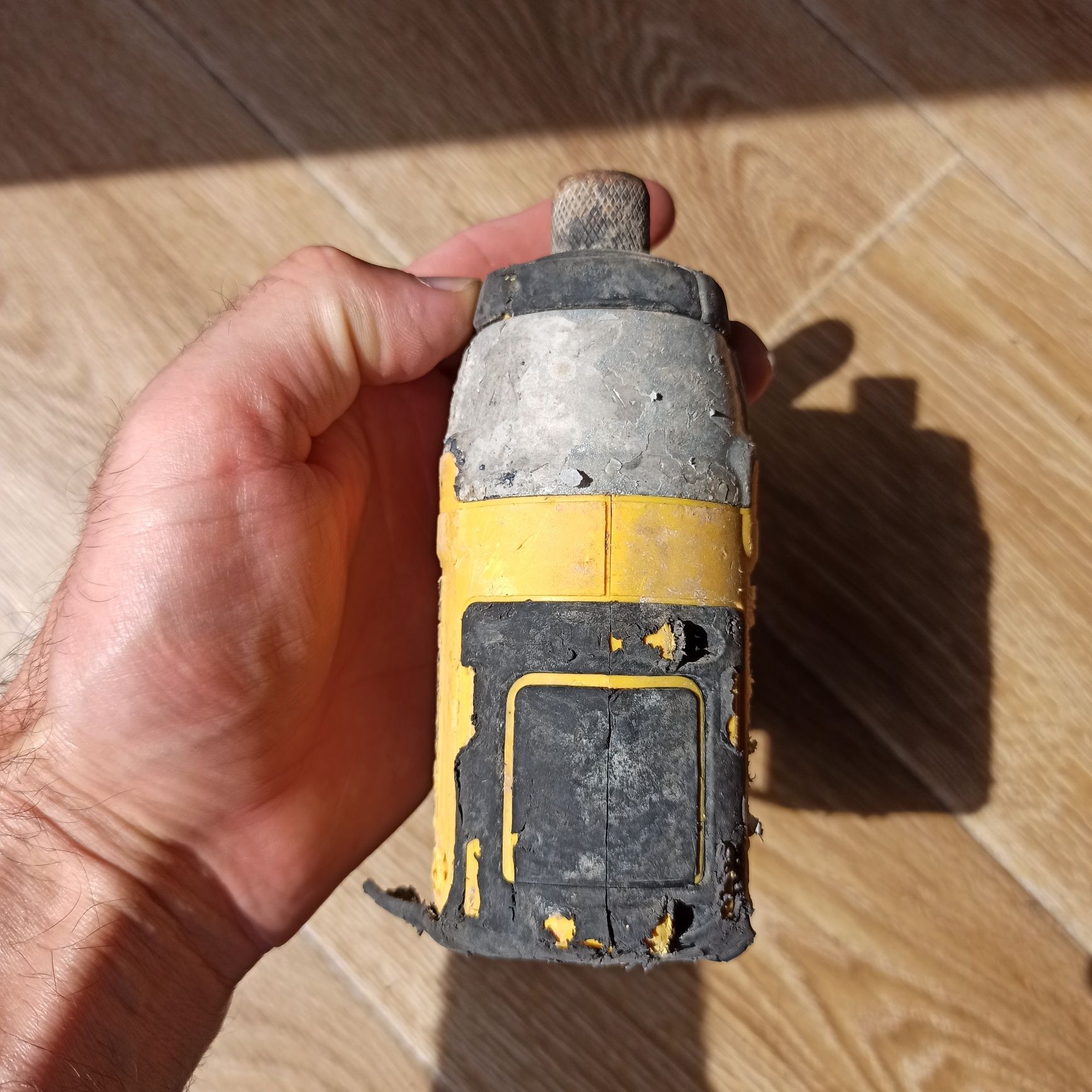 Zakrętarka udarowa DeWALT DCF886 DCF886N 18V Bezszczotkowa Uszkodzona