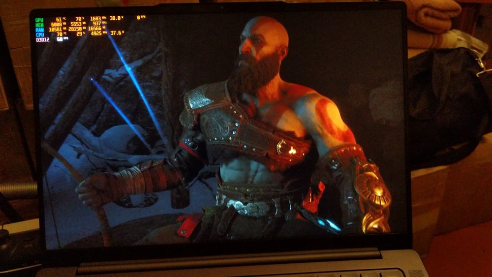 Lenovo YOGA PRO 7 Ryzen 7840h 32gb LPDDR5 7500