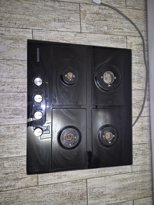 Газовая поверхня/ плита газова